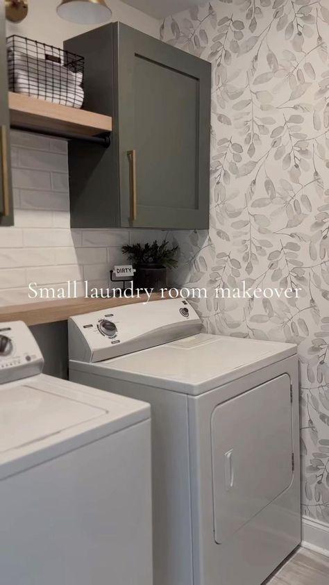 Cheap Laundry Room Makeover, Diy Laundry Room Makeover, Laundry Closet Makeover, Laundy Room, Laundry Room Update, Laundry Room Colors, Laundry Makeover, Small Laundry Room Makeover, Casa Clean