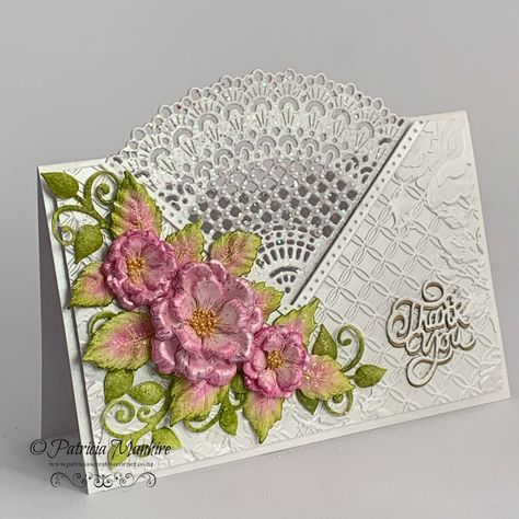 Heartfelt Creations Cards, Rose Tutorial, Shaped Cards, Creative Corner, Beautiful Handmade Cards, Fancy Fold Cards, Heartfelt Creations, Marianne Design, Fancy Folds