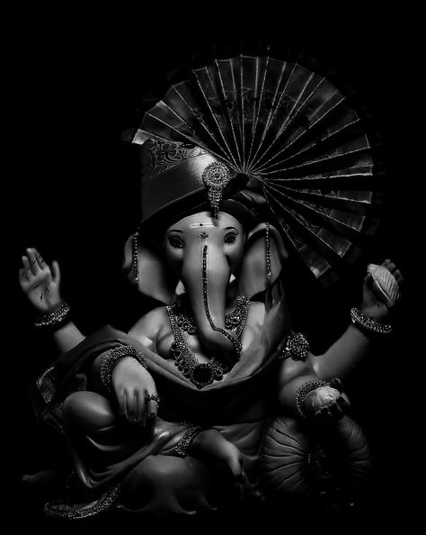 Ganpati Black And White, Ganpati Bappa Wallpapers Black And White, Ganesh Black And White, Ganpati Photo, Ganesha Images, Ganpati Photo Hd, Bappa Photo, Historical Sculptures, God Of Wisdom