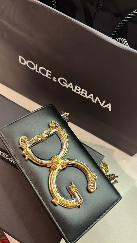 Gucci Bags Aesthetic, Dolce And Gabbana Bags, Dolce And Gabbana Bag, Hello Kitty Appliances, Bag Wishlist, Luxury Bags Collection, Expensive Jewelry Luxury, Dream Gift, Girly Bags