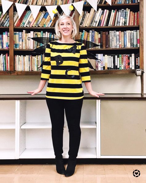 Happy Halloween! There was a swarm of “spelling bees” in the English Department today! 🐝 This was a fun little costume, thanks to Katie… Spelling Bee Costume, Phantom Tollbooth, Teacher Costumes, Bee Costume, Spelling Bee, Bee Keeping, The English, Halloween Ideas, Happy Halloween