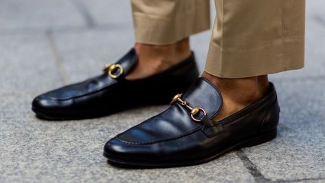 Men Shoes Aesthetic, Gucci Loafers Men, Best Men Shoes, Gucci Horsebit Loafer, Loafers Men Outfit, Best Loafers, Shoes Aesthetic, Loafers Outfit, Loafers For Men