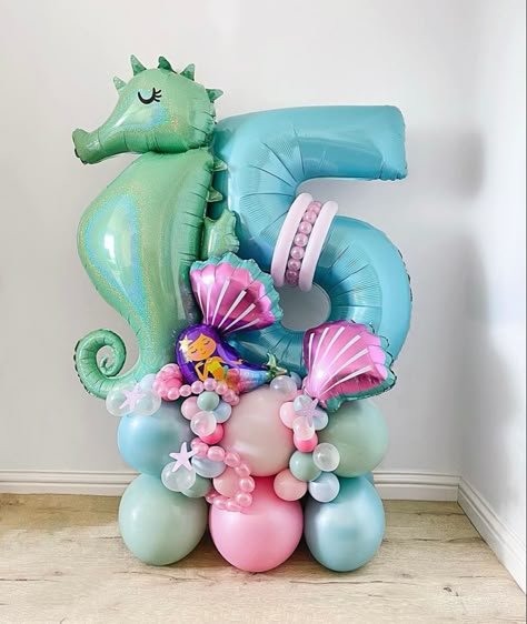 Mermaid Balloon Bouquet, Horse Balloons, Baby Shower Girl Diy, Balloon Arrangement, Balloon Bouquet Diy, Mermaid Balloons, Ocean Birthday Party, Mermaid Birthday Party Decorations, Balloon Garland Diy