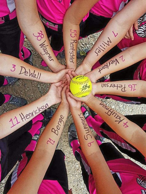 Softball Motivation, Softball Team Photos, Softball Team Pictures, Softball Pictures Poses, Softball Photography, Softball Photos, Softball Party, Softball Senior Pictures, Senior Softball