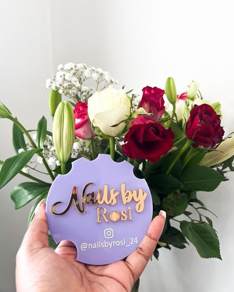 Custom Nailfie Disc for @nailsbyrosi_24 ✨ The perfect way to advertise your business whilst photographing your clients new nails. Specification : 🤎 Base colour : Parma Violet 🤎 Text Nails By Rosi : Gold Mirror 🤎 Instagram handle : Engraved and filled with white ⁠•⁠ •⁠ •⁠ #CustomByKhrissy #SmallBusinessUK ⁠ #Laserengraved #Ukbusinessowner #Ukbusinessowners #Entrepreneuruk #Shopsmallbusinessuk #Smallbusinessowneruk #AcrylicSignage #Omtechcommunity #BrandingDesign ⁠ #PackagingDesign⁠ #... Nailfie Disc, Esthetician Marketing, Tech Social Media, Parma Violets, Small Business Uk, Glow Forge, Acrylic Signage, Channel Ideas, Youtube Channel Ideas