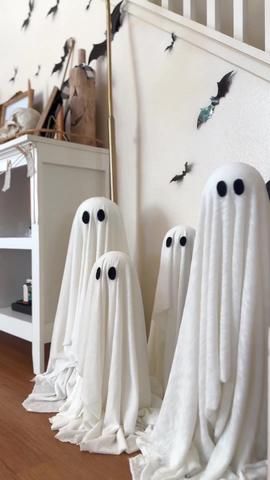 Ghost Candlestick Diy, Diy Lit Ghosts, Outdoor Ghost Diy, Halloween Lights Diy, Outdoor Ghosts, Macy Blackwell, Halloween Lights Decorations, Halloween Party Treats, Ghost Diy