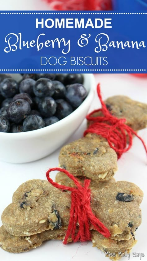 Birthday Party For Dogs, Banana Dog Biscuits, Party For Dogs, Using Blueberries, Banana Dog Treats, Dog Cookie Recipes, Homemade Pet Treats, Pet Treats Recipes, Dog Treats Homemade Easy