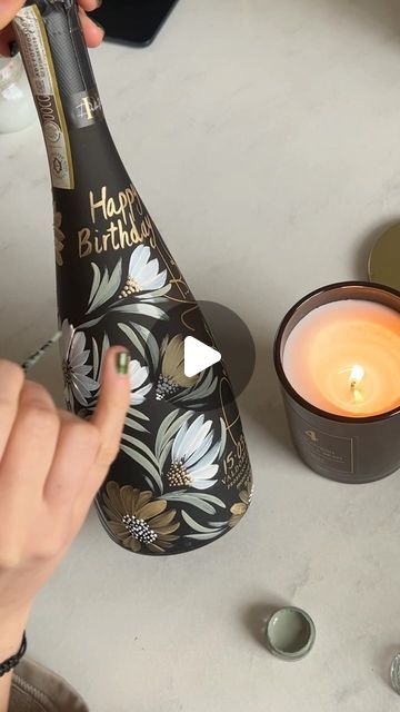 Hollie Yarwood | A little bit of smooth & classic this Wednesday evening✨  #dellavite #handpaintedbottles #paintedbottles #21st #21stbirthdaygift... | Instagram Painting Champagne Flutes Diy, Painting Champagne Bottles, Wine Bottle Decorating Ideas, Champagne Bottle Painting, Paint On Wine Bottles, Diy Bottle Decor, Diy Wine Bottle Crafts, Wine Bottle Painting, Painted Champagne Bottle