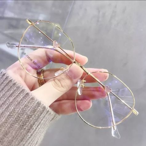 Fancy Glasses Aesthetic, Korean Specs, Transparent Glasses Frames, Pretty Glasses, Glasses For Face Shape, Cute Glasses Frames, Glasses Frames Trendy, Classy Glasses, Fancy Glasses