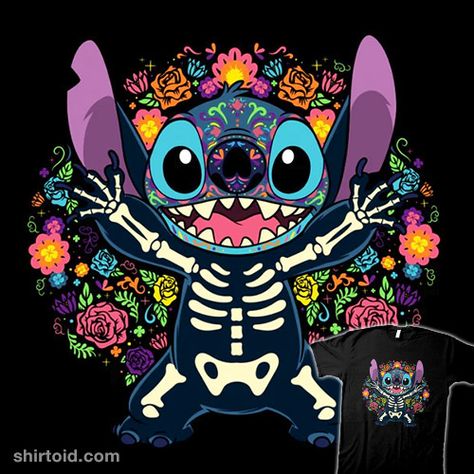 Experiment Catrin #calavera #dayofthedead #diadelosmuertos #diegobadumx #diegobadutees #film #halloween #liloandstitch #movies #stitch #tvshow Halloween Stitch Disney, Spooky Stitch, Halloween Stitch, Day Of The Shirt, Stitch Halloween, Halloween Disney, Cute Stitch, Halloween Boo, Disney Halloween