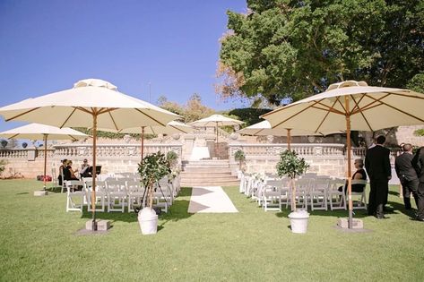 White Deck, Parasol Wedding, Dream Beach Wedding, White Umbrella, Picnic Decorations, Umbrella Wedding, Palm Beach Wedding, Wedding Garden, Outdoor Reception