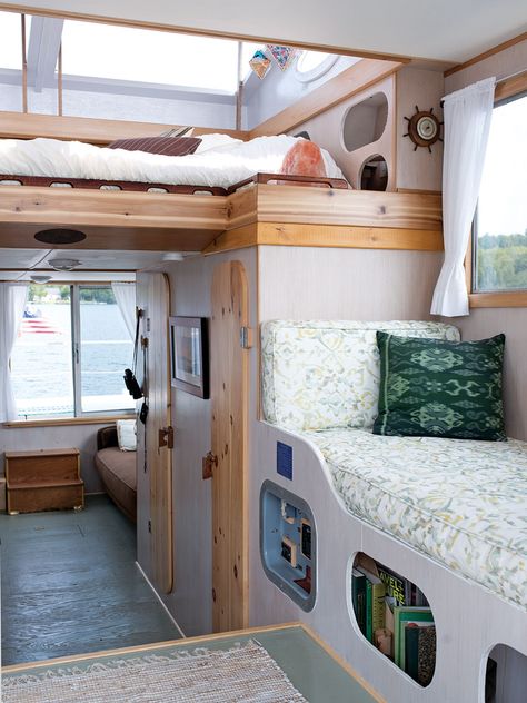 Narrow Boat Bunk Beds, Houseboat Living Interiors, Sleeping Nooks, Houseboat Remodel, Houseboat Interiors, Houseboat Decor, Small Houseboats, Houseboat Ideas, Pontoon Houseboat