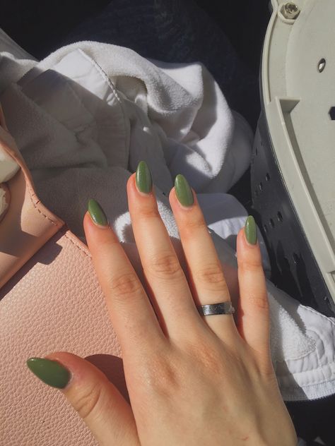 green nails Green Nails Winter, Olive Green Nails, Olive Nails, Nails Winter, Green Nails, Winter Nails, Olive Green, Nails, Green