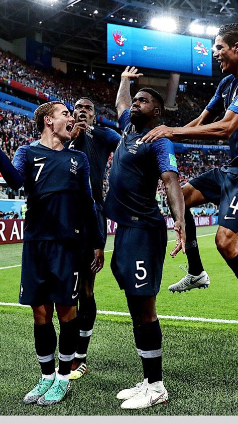 France 1 - Belgique 0 (Samuel Umtiti "casse la démarche") Griezmann France, France National Football Team, France Team, France Football, Champions Of The World, Team Wallpaper, Football Icon, Football Is Life, Steven Gerrard