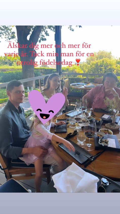 Skarsgard Brothers, Bill Skarsgard Pennywise, Skarsgard Family, Bill Istvan Günther Skarsgård, Hunter Games, Bill Skarsgard, Family Birthday, Ig Feed, Anya Taylor Joy