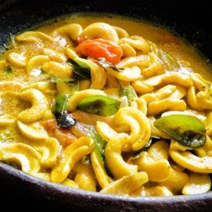 Cashew nut curry recipe (Sri Lankan) by Peter Kuruvita Kaju Curry, Srilankan Food, Cashew Curry, Food Mediterranean, Sri Lankan Food, Snickerdoodle Bread, Cultural Foods, Sri Lankan Recipes, Vegetarian Dish