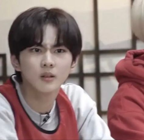 Kpop Face Memeable, K Pop Memeable Face, Jungwon Funny Face, Jungwon Memeable Face, Skz Memeable Face, Enhypen Memeable Face, Enhypen Meme, Confused Face, Filipino Funny