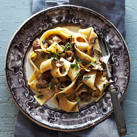 The humble chicken liver adds depth to this luscious dish—no wonder it's the new "it" ingredient.  Plus: Pasta Recipes and Tips ... Fall Chicken Recipes, Chicken Liver Recipes, Liver Recipes, Chicken Liver, Chicken Pasta Recipes, Chicken Livers, Seasoning Recipes, Mushroom Recipes, Chicken Pasta