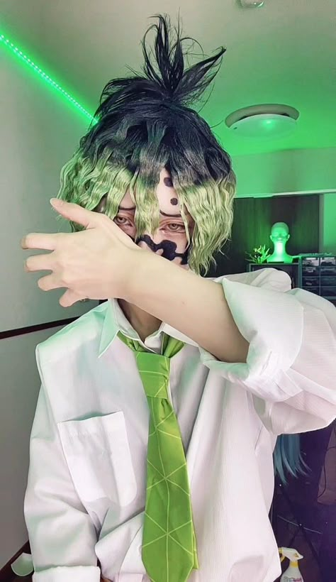 Gyutaro Daki And Gyutaro Cosplay, Tanjiro Gyutaro, Gyutaro Cosplay, Boosting Confidence, Best Hair Dye, Anime Makeup, Male Cosplay, Cosplay Characters, Amazing Cosplay