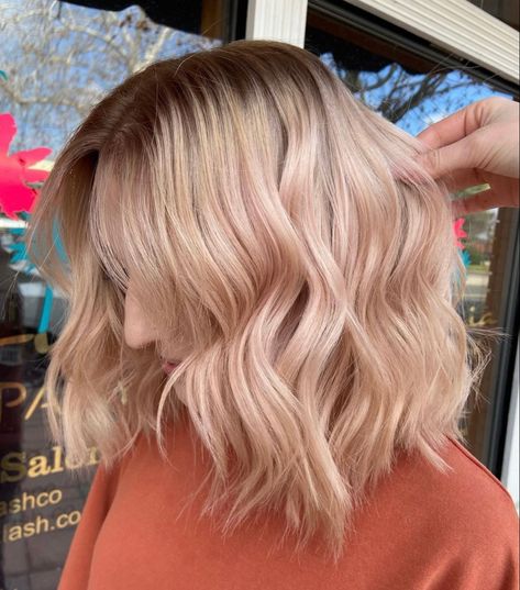 Peachy Blonde Hair Rose Gold, Pink Toned Blonde Hair, Pinkish Blonde Hair, Peachy Blonde Hair, Blush Blonde Hair, Peach Blonde Hair, Peachy Blonde, Wedding Hair Color, Peach Blonde