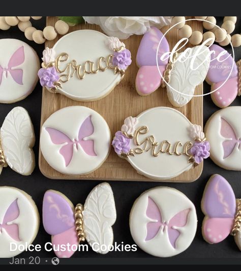 Butterfly Biscuits, Butterfly Cakes, Fondant Butterfly, Cake Decorating Designs, Butterfly Cookies, Pastel Baby Shower, Royal Iced Cookies, Sugar Cookie Designs, Baby Shawer