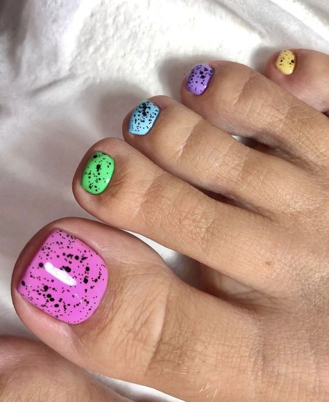 Spring Toenail Colors, Toe Nail Design, Toenail Designs Summer, Spring Pedicure, Cute Pedicures, Pedicure Colors, Nagellack Trends, Gel Toe Nails, Toe Nail Color