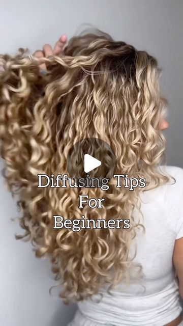 Diffusing Tips Curly Hair, Air Dry Vs Diffuser Curly Hair, How To Use A Diffuser, How To Use A Diffuser On Wavy Hair, How To Use A Diffuser On Curly Hair, Diffusing Wavy Hair, How To Diffuse Wavy Hair, How To Diffuse Curly Hair, Diffusing Curly Hair