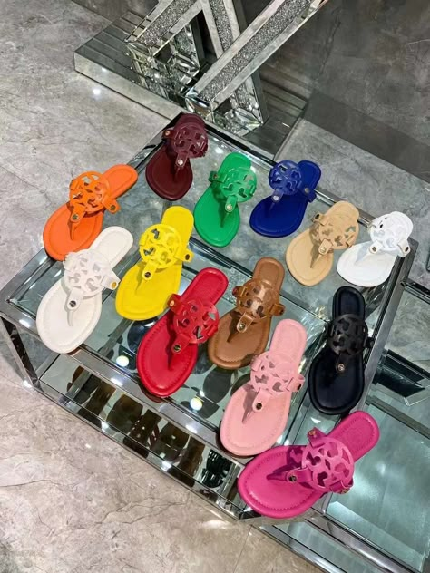 Baddie Slides, Tory Burch Sandals Outfit, Pretty Sneakers, Pretty Sandals, Back To School Shoes, Trendy Shoes Sneakers, Pretty Shoes Sneakers, Cute Shoes Heels, Miller Sandal