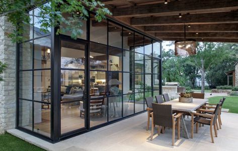 Exterior Modern, Glass Walls, Luxe Interiors, Design Exterior, Interiors Design, Glass Doors, Outdoor Rooms, Design Case, Modern House Exterior