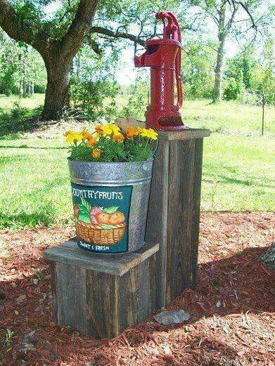 Something like this as center piece for garden around the well at Town Hall Water Well House, Well Pump Cover, Septic Tank Covers, Minecraft House Decorations, Old Water Pumps, Well Pump, Garden Yard Ideas, Cover Ideas, Water Well