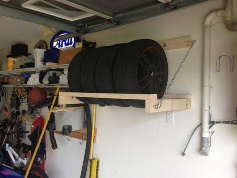 DIY Tire rack. Instructions: http://www.team-integra.net/forum/blogs/morningz/386-diy-garage-wheel-tire-storage-rack.html Tire Storage Rack, Tire Storage, Garage Organization Tips, Garage Organisation, Overhead Garage Storage, Diy Storage Rack, Garage Storage Racks, Tire Rack, Overhead Garage