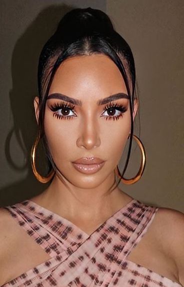 Estilo Kim Kardashian, Eyebrow Trends, Kardashian Makeup, Kim Kardashian Makeup, Eyebrow Styles, Mekap Mata, 20 Makeup, Brown Skin Makeup, Smink Inspiration