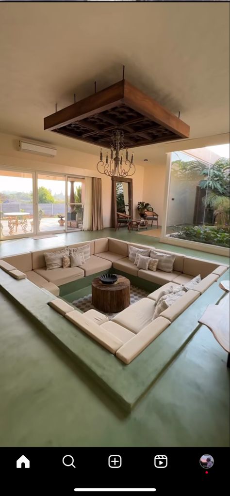 Sunken Living Room 70s Conversation Pit, Conversation Pit Living Room, Living Room 70s, Sunken Lounge, Big Houses Interior, Big Coffee Table, 80s Interior Design, Happy Future, Conversation Pit