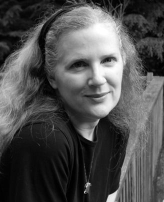 Suzanne Collins Best Authors, Suzanne Collins, Hunger Games Trilogy, Katniss Everdeen, Margaret Atwood, Famous Authors, Modern Fantasy, The Hunger Games, Catching Fire