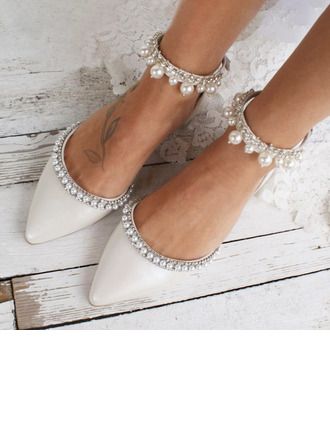 Bridal Shoes Elegant, Wedding Shoes Pearl, Shoes Elegant, Bridal Flats, Wedding Flats, Bridal Shoes Flats, Wedding Fall, Womens Wedding Shoes, Leather Buckle