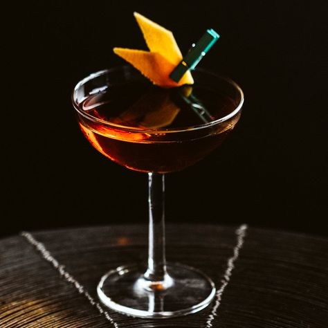 Scottish Drinks, Boulevardier Cocktail, Rob Roy, Whisky Cocktails, Vanilla Milkshake, Cocktails To Try, Whiskey Cocktails, Scotch Whiskey, Negroni