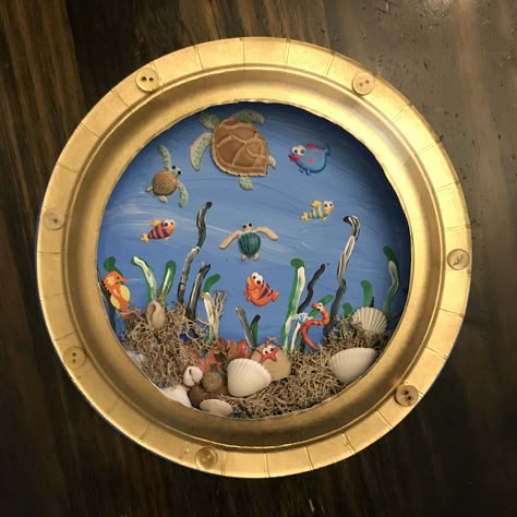 3d Under The Sea Crafts, Submarine Window Craft, Submarine Decorations Under The Sea, Under Sea Craft, Under The Sea Project, Submarine Decorations, Under The Sea Art Projects, Submarine Decor, Submarine Window