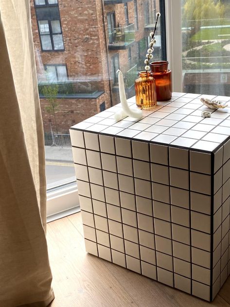 Tiled Cube, Luxury Nyc Apartment, Contemporary Apartment Decor, Tiled Table, Quirky House, Tiles Furniture, Tile Furniture, Cute Apartment, Tile Table