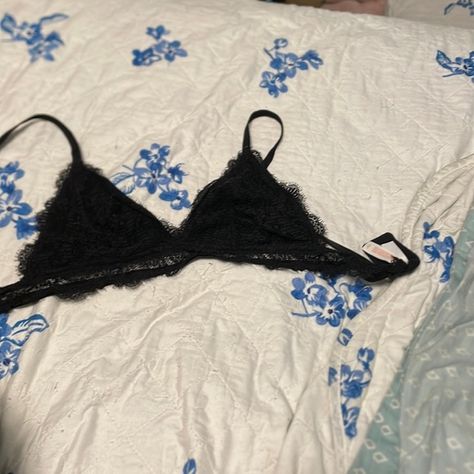 This is a colsie black bra Black Bra Outfit, Bra Outfit, Black Bra, Target, Size Medium, Join Me, Bra, Shop My Closet, Bed