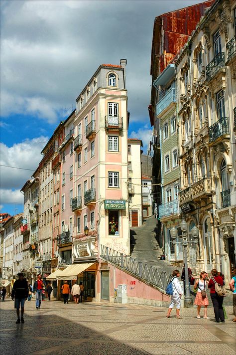 Coimbra Portugal, Places In Portugal, Portuguese Culture, Walking Down The Street, Visit Portugal, Portugal Travel, Spain And Portugal, Porto Portugal, Jolie Photo