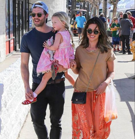 Jamie Dornan Daughter, Amelia Warner Jamie Dornan, Jamie Dornan And Wife, Christian Gray Fifty Shades, Christian Grey Jamie Dornan, Laters Baby, Jaime Dornan, Rugby Men, April Wedding