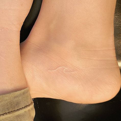 White Ink Wave Tattoo, White Ink Minimalist Tattoo, White Wave Tattoo, White Minimalist Tattoo, Small White Ink Tattoo, Wave Tattoo Minimalist, Tiny Wave Tattoo, Minimalist Wave Tattoo, Wave Tattoo Foot