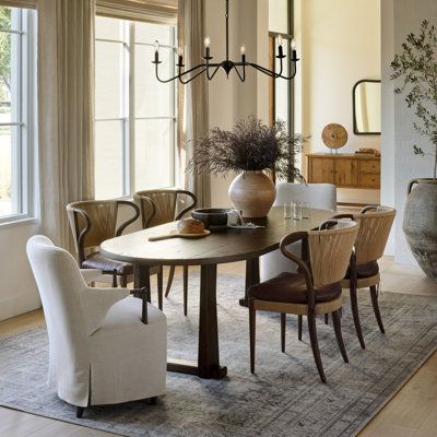 Formal dining room decor