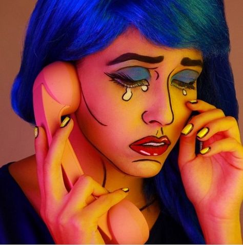 Pop-Art Makeup Ideas So Good, They Actually Look Like Cartoons Lichtenstein Costume, Pop Art Makeup Ideas, Ragazza Pop Art, Comic Book Makeup, Comic Makeup, Pop Art Costume, Pop Art Comic Girl, Cartoon Makeup, Pop Art Makeup