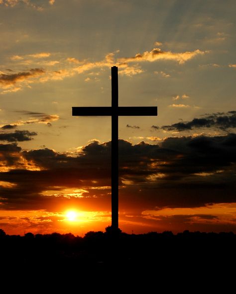 Cross Pictures, Cross Wallpaper, Pictures Of Jesus Christ, Thank You Jesus, A Hill, Faith Inspiration, Jesus Is Lord, Jesus Pictures, Gods Promises