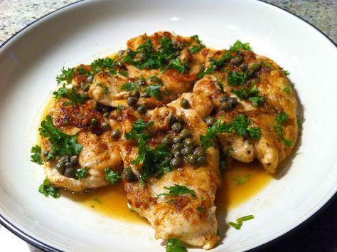 Playing With My Food!: Meyer Lemon Chicken Piccata Meyer Lemon Chicken, Lemon Recipes Dinner, Meyer Lemon Recipes, Lemon Chicken Piccata, Chicken Piccata Recipe, Veal Recipes, Slow Cooker Desserts, Turkey Dishes, Chicken Piccata