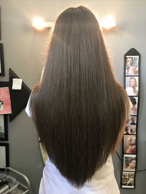 V Cut Hair With Layers Medium, V Cut Haircut, U Cut Hairstyle, V Cut Hair, V Shaped Haircut, V Shape Hair, V Hair, Hair Inspiration Long, Glamorous Hair