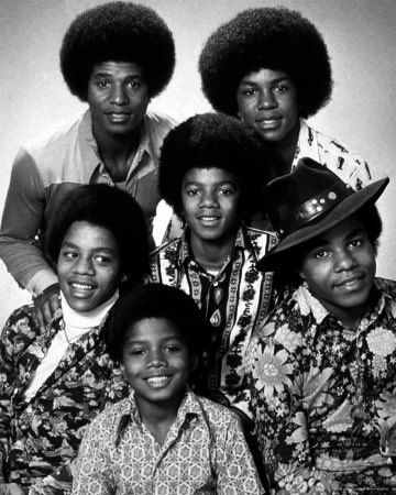 Before Michael was the King of Pop he was part of The Jackson Five.  Another part of the Motown Sound Photo Star, Joseph Jackson, King Of Pop, 70s Music, Musica Rock, Jackson Family, Jackson 5, The Jacksons, Black Music