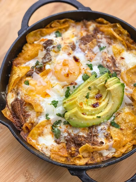 Birria Chilaquiles – stephreeds Birria Enchilada Casserole, Birria Breakfast Ideas, Birria Breakfast, Birria Chilaquiles, Chili Quiles, Chiliquillas Recipe Breakfast, Chillaquilles Recipe, Birra Taco, Hispanic Breakfast Ideas