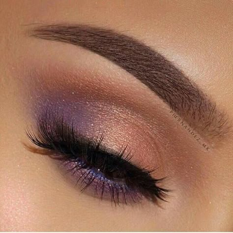 Purple Eyeshadow Looks, Purple Makeup Looks, Make Up Designs, Makeup 2018, Eye Close Up, Prom Eye Makeup, Purple Eye Makeup, Purple Makeup, Makijaż Smokey Eye